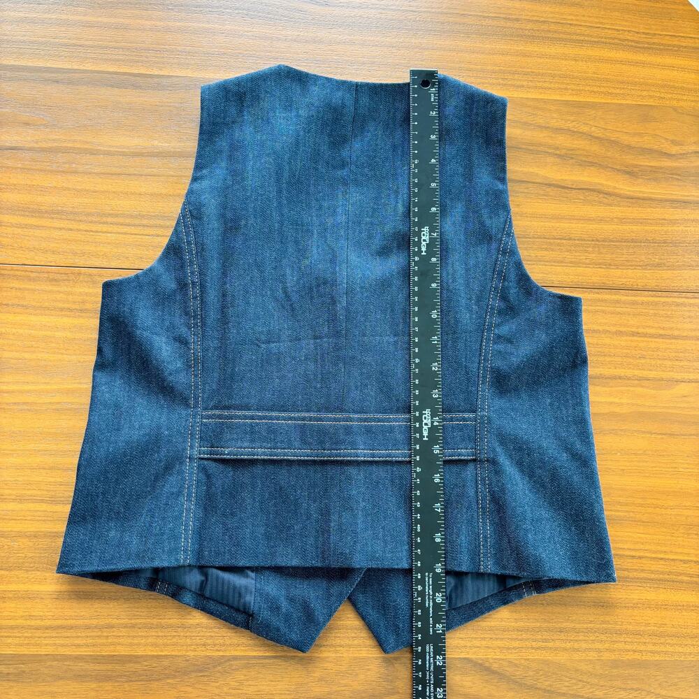 2010s Talbots Petite Dark Wash Denim‎ Vest Gold Crest Button Western Cowgirl 8P - Picture 7 of 9